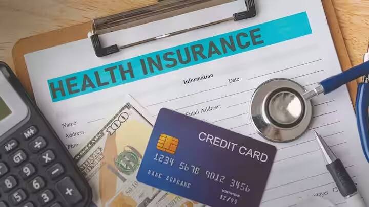 স্বাস্থ্য প্রত্যেকের জীবনের একটি অত্যন্ত গুরুত্বপূর্ণ অংশ। মানুষ কখন কোন দুর্ঘটনার মুখে পড়ে বা কোনও রোগের সম্মুখীন হয় তা বলা অসম্ভব। তাই মানুষ জীবনের অনাকাঙ্ক্ষিত চিকিৎসার খরচ এড়াতে চিকিৎসা বিমা নিয়ে থাকে।