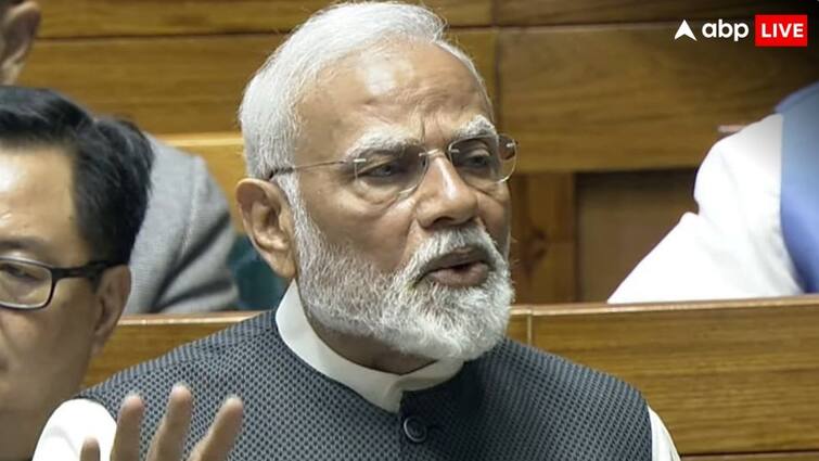 'कबाड़ बेचकर 2300 करोड़ रू कमाए', स्वच्छता अभियान का मजाक उड़ाने पर PM मोदी का पलटवार PM Modi Targets Opposition over Swachhata Abhiyan says earned 2300 crore by selling junk 'कबाड़ बेचकर 2300 करोड़ रू कमाए', स्वच्छता अभियान का मजाक उड़ाने पर PM मोदी का पलटवार