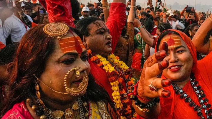 সূত্র মারফত খবর, আগামীকাল ৫ ফেব্রুয়ারি সকাল ১০ টা ৫ নাগাদ প্রয়াগরাজ বিমানবন্দরে পৌঁছবেন। ঠিক ১০ টা ১০ নাগাদ ডিপিএস হ্যালিপ্যাডে পৌঁছবেন।