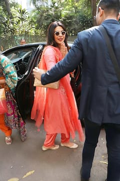 Priyanka Chopra Radiates Desi Charm At Brother Siddharth’s Pre-Wedding Festivities, See Pics