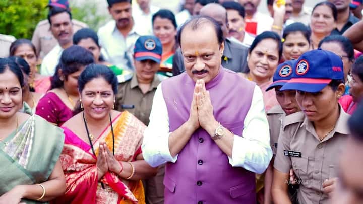 राज्य शासनाच्या मुख्यमंत्री लाडकी बहीण योजनेच्या माध्यमातून जवळपास अडीच कोटी महिलांना दरमहा 1500 रुपयांचा लाभ मिळत असून गेल्या 7 महिन्यांचे हफ्ते बँक खात्यात जमा झाले आहेत.