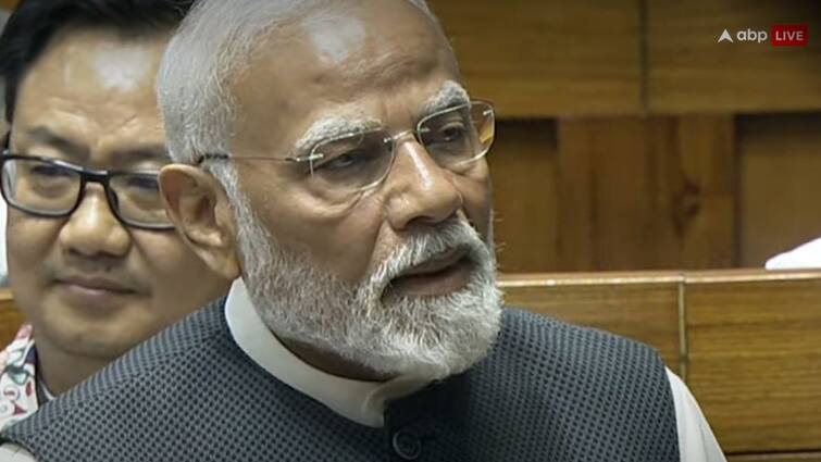 Parliament Budget Session 2025 PM Narendra Modi attacks on Congress refers a cartoon mocks Rajiv Gandhi 21st century rhetoric 'ठेले पर खड़ा 21वीं सदी लिखा राजीव गांधी का जहाज, सच हुआ ये कार्टून', कांग्रेस पर पीएम मोदी का तंज