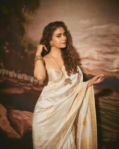 Keerthy Suresh Looks Ethereal In A Classic White Silk Saree; See Stunning Pics