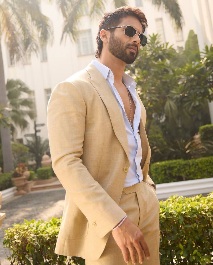 दरअसल ‘विवाह’ साल 2005 में रिलीज हुई थी. जिसमें शाहिद कपूर एक्ट्रेस अमृता सिंह के साथ नजर आए थे. दोनों की जोड़ी को फैंस ने खूब पसंद किया था. तो चलिए जानते हैं कि उस दौरान ऐसा क्या हुआ था कि शाहिद शूटिंग शुरू करने के बाद इस फिल्म को छोड़ना चाहते थे.