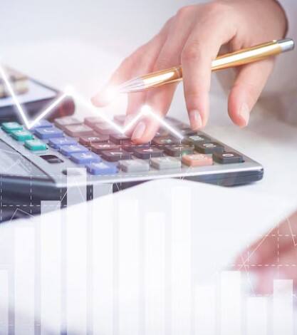 ਹੁਣ ਸਵਾਲ ਇਹ ਉਠਦਾ ਹੈ ਕਿ ਬਜਟ ਵਿੱਚ ਜਿਹੜੇ ਨਵੇਂ ਟੈਕਸ ਸਲੈਬ ਦਾ ਐਲਾਨ ਹੋਇਆ ਹੈ, ਕੀ ਉਸਦਾ ਅਸਰ 8ਵੇਂ ਵੇਤਨ ਅਯੋਗ 'ਤੇ ਵੀ ਪਏਗਾ। ਜੇ ਪਏਗਾ, ਤਾਂ ਕਿਹੜਾ ਪ੍ਰਭਾਵ ਪਏਗਾ। ਚਲੋ, ਇਸ ਬਾਰੇ ਇਸ ਖਬਰ ਵਿੱਚ ਵਿਸਥਾਰ ਨਾਲ ਜਾਣਦੇ ਹਾਂ।