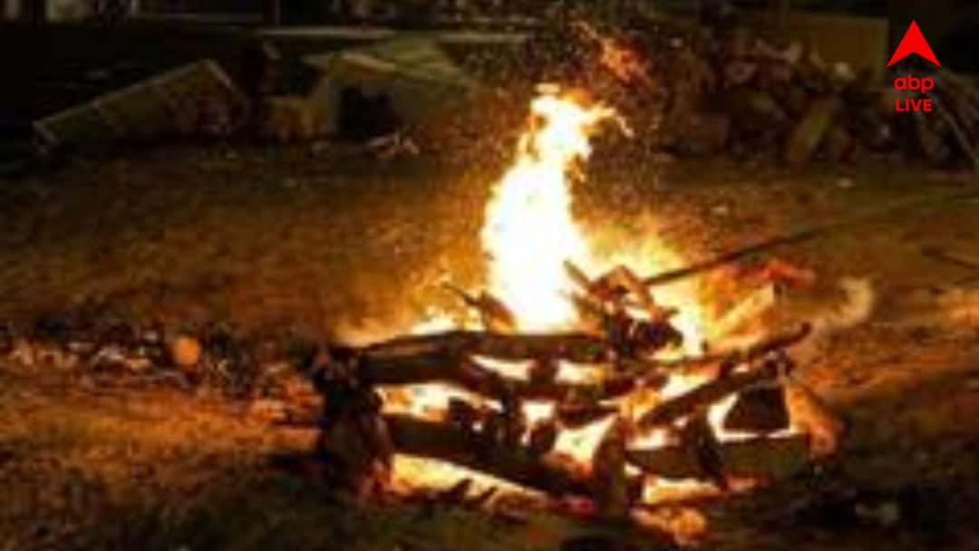 Madhya Pradesh News : বাবার শেষকৃত্য নিয়ে দুই ভাইয়ের ঝগড়া তুঙ্গে, বাবার দেহ কেটে অর্ধেক ভাগ চাইল বড়ভাই Madhya Pradesh News Elder Son Demands half Body Of Father To Perform last rite Madhya Pradesh News : বাবার শেষকৃত্য নিয়ে দুই ভাইয়ের ঝগড়া তুঙ্গে, বাবার দেহ কেটে অর্ধেক ভাগ চাইল বড়ভাই