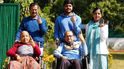 Delhi Assembly Election 2025:டெல்லி சட்டமன்ற தேர்தல்; ராகுல், கெஜ்ரிவால், குடியரசுத் தலைவர் வாக்களிப்பு! Delhi Assembly Election 2025:டெல்லி சட்டமன்ற தேர்தல்; ராகுல், கெஜ்ரிவால், குடியரசுத் தலைவர் வாக்களிப்பு!