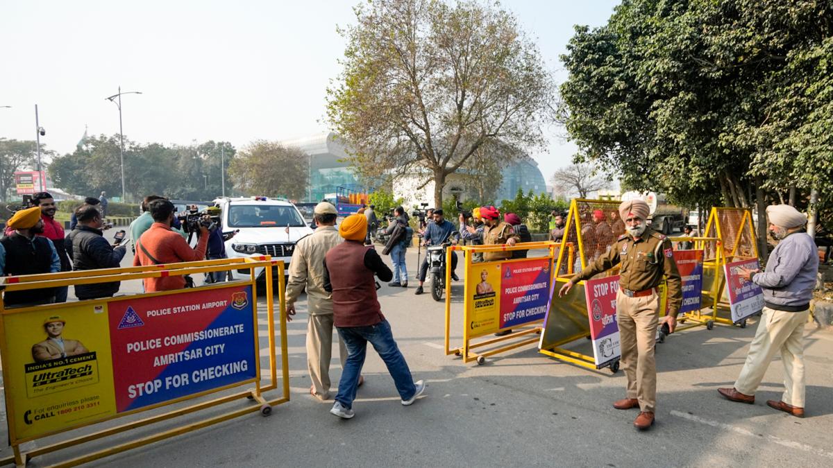 अमेरिका से लौटे अवैध प्रवासियों में यूपी के भी लोग, एक ही जिले के 2 निवासी भी लिस्ट में