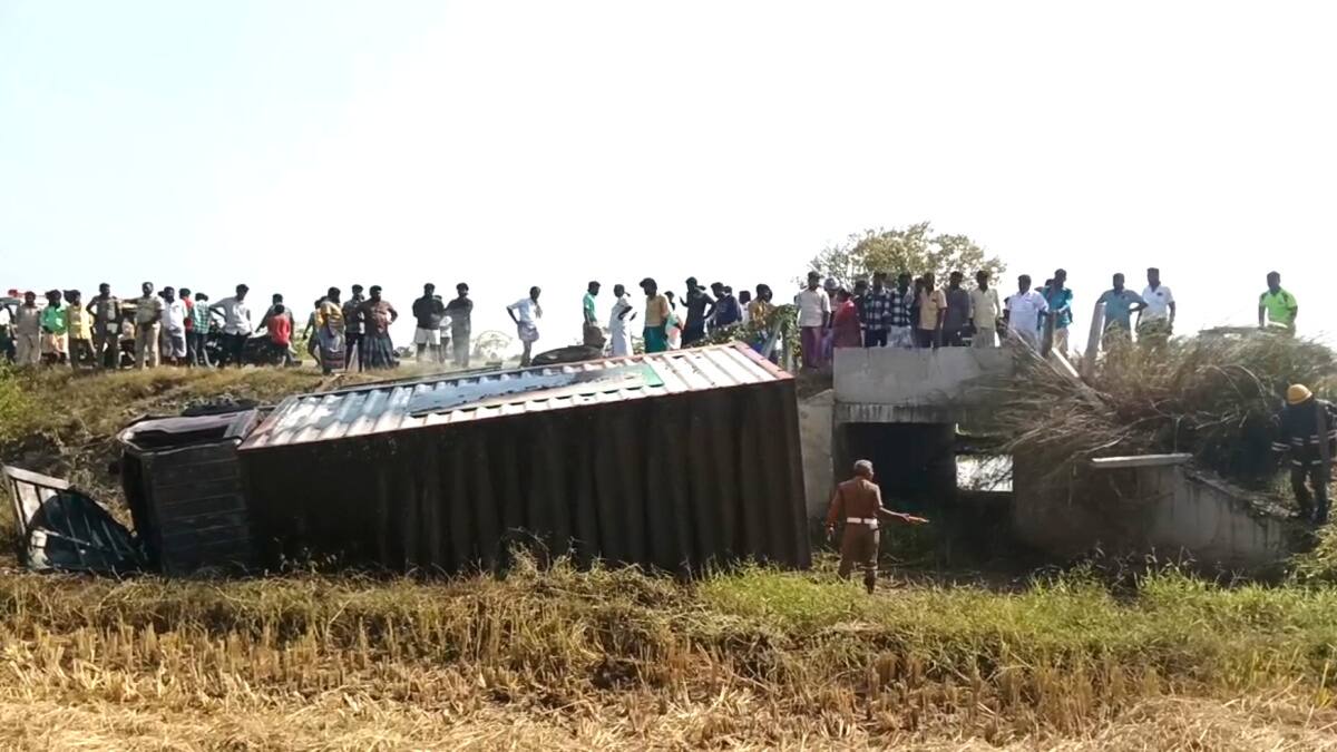 திடீரென தீப்பற்றி எரிந்த கன்டெய்னர் லாரி - டிரைவருக்கு என்னாச்சு..?