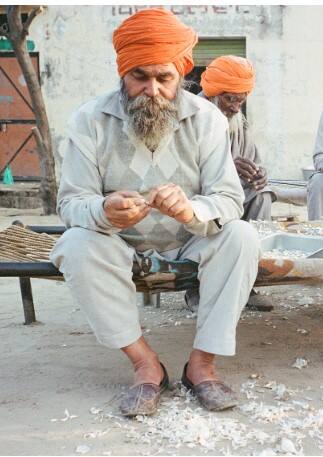 ਸਾਵਧਾਨ! ਪੰਜਾਬ 'ਚ ਬੀੜੀ-ਜ਼ਰਦਾ, ਤੰਬਾਕੂ ਸਣੇ ਇਨ੍ਹਾਂ ਚੀਜ਼ਾਂ 'ਤੇ ਲੱਗੀ ਪਾਬੰਦੀ...