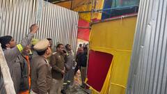 शंकराचार्य स्वामी अविमुक्तेश्वरानंद सरस्वती के शिविर में लगी आग, अनुयायियों ने जताई साजिश की आशंका