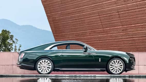 Import Duty on Luxury Cars: अब भारत में लग्जरी से लग्जरी गाड़ी खरीदना हुआ सस्ता! घट गई इम्पोर्ट ड्यूटी Import Duty on Luxury Cars: अब भारत में लग्जरी से लग्जरी गाड़ी खरीदना हुआ सस्ता! घट गई इम्पोर्ट ड्यूटी