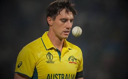 Pat Cummins injury concerns scares australian team champions trophy 2025 Pat Cummins : காயத்தில் சிக்கிய கம்மின்ஸ்.. கப்பு போச்சா? சாம்பியன்ஸ் டிராபிக்கு முன்பே ஆடிபோன ஆஸி..