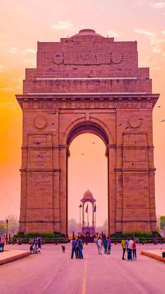 दिल्ली की इन 7 रोमांटिक जगहों पर जाएं और अपने खास लम्हों को और भी यादगार बनाएं