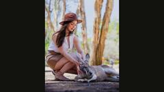 8 Go-To Minimalist Makeup Looks Of Sara Tendulkar