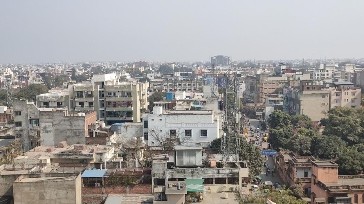 UP Weather Update: मौसम ने करवट लेने के दिए संकेत, इस इलाके में फिर गिरेगा पारा, बढ़ सकती है ठंड