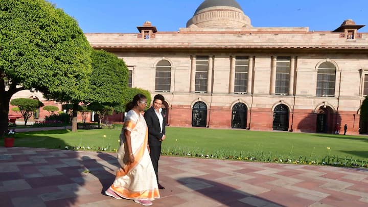 भविष्यातील स्पोर्ट्स-स्टार हे देशाच्या दुर्गम भागातून, आदिवासी समुदायांमधून आणि विशेषाधिकार नसलेल्या ग्रामीण भारतातून येतील, असे सचिनने यावेळी म्हटले.