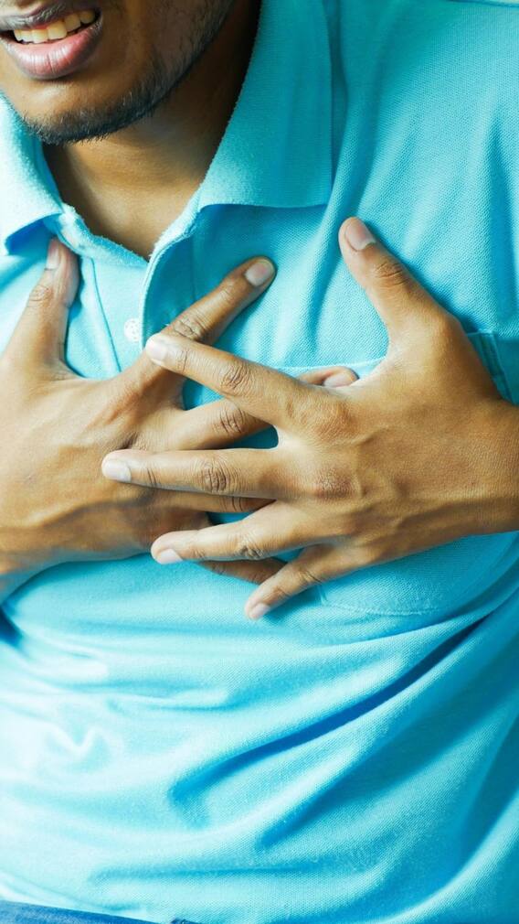 হার্ট অ্যাটাকের ঠিক আগের মুহূর্তে কী কী লক্ষণ দেখা দিতে পারে শরীরে