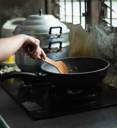 ਭੁੱਲ ਕੇ ਵੀ ਖਾਣਾ ਪਕਾਉਣ 'ਚ ਸਮੇਂ ਇਸ ਤੇਲ ਦੀ ਵਰਤੋਂ ਨਾ ਕਰੋ, ਸਰੀਰ ਨੂੰ ਹੋ ਸਕਦਾ ਵੱਡਾ ਨੁਕਸਾਨ