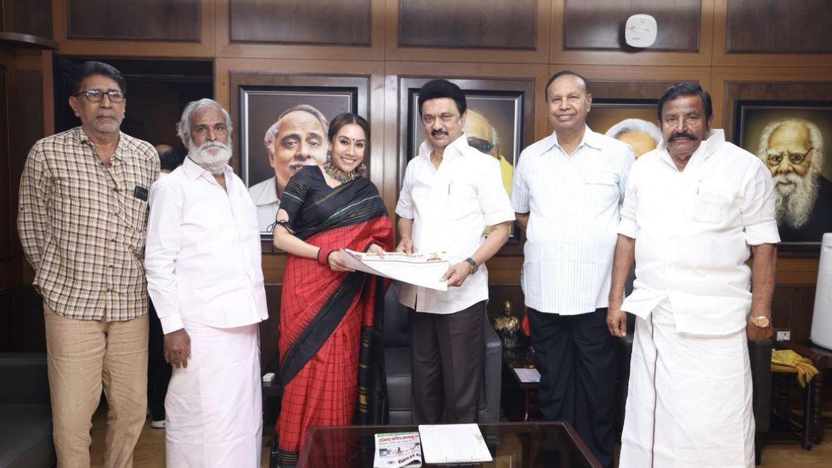 Divya Sathyaraj : “எஸ்.பி.வேலுமணிக்கு எதிராக நடிகர் சத்யராஜீன் மகள் போட்டி?” தொண்டாமுத்தூருக்கு இப்போதே டார்கெட்..!