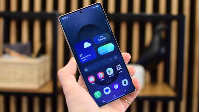 Samsung One UI 7 Update का इंतजार हुआ लंबा, अब कब होगी रिलीज? जानें एलिजिबल डिवाइसेस और फीचर्स Samsung One UI 7 Update release delayed here is expected date and eligible devices Samsung One UI 7 Update का इंतजार हुआ लंबा, अब कब होगी रिलीज? जानें एलिजिबल डिवाइसेस और फीचर्स