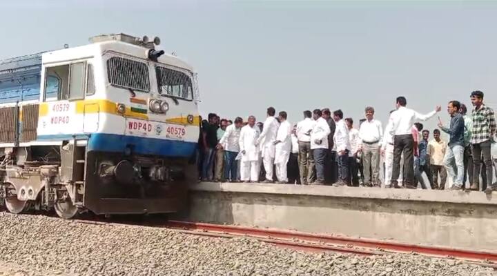 राजुरी ते बीड लोहमार्गावर हाय स्पीड रेल्वे चाचणी यशस्वी झाली आहे.