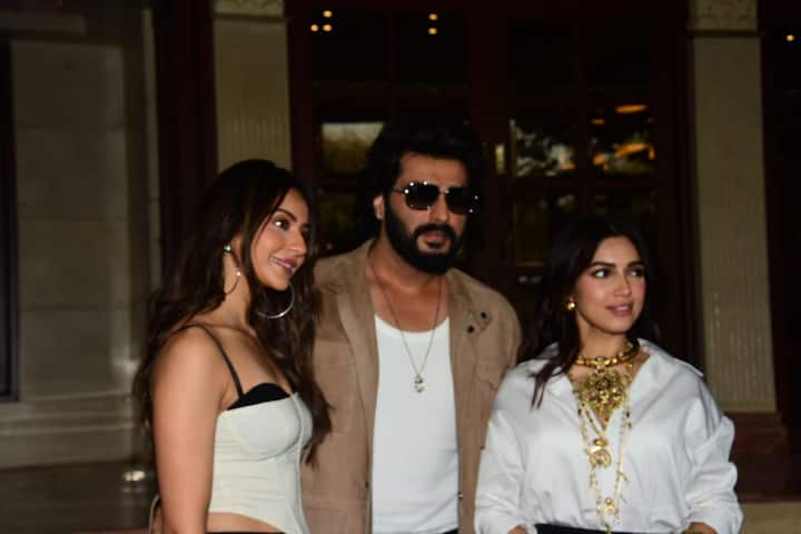 The cast of upcoming film 'Mere Husband KI Biwi' featuring Rakul Preet Singh, Arjun Kapoor and Bhumi Pednekar, was seen promoting their film in style.