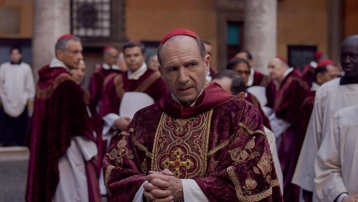 The film follows Cardinal Lawrence (Fiennes), whose role in managing the election quickly becomes a perilous battle of loyalty and faith as hidden secrets and political ambitions surface. With its precise depiction of the centuries-old conclave’s rituals and customs, the film has won plaudits for its authenticity. This realism is seamlessly paired with edge-of-your-seat suspense, creating a narrative where trust is scarce and the stakes are immense.