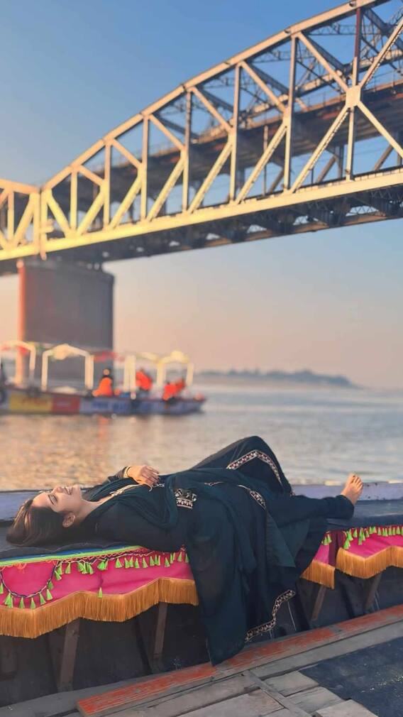 కుంభమేళాలోనూ అదే పనా జానకి!