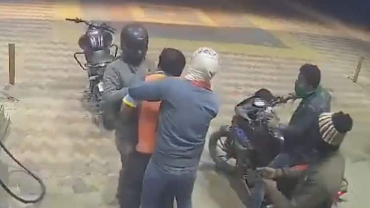 On Cam: Bike-Borne Men Loot Petrol Pump In Bihar, Flee With Rs 21,000. Tejashwi Slams CM Nitish