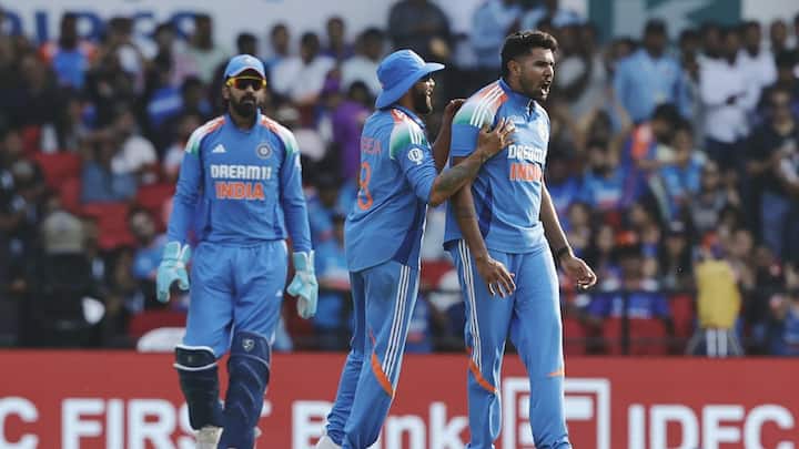 हर्षित ने अपनी घातक गेंदबाजी से टीम इंडिया के मैनेजमेंट के साथ-साथ हेड कोच गौतम गंभीर को भी प्रभावित किया है.