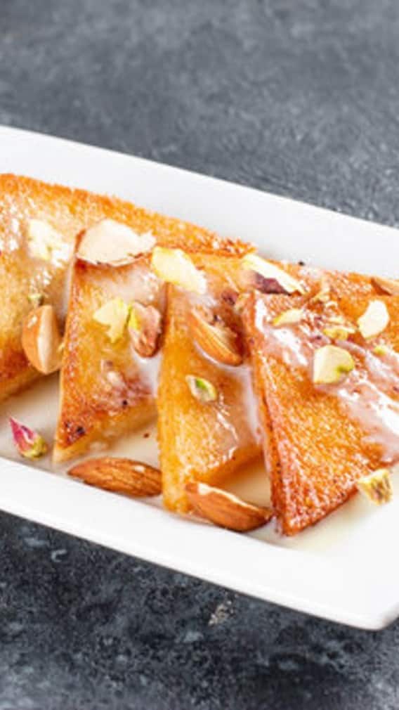 मिठाइयों के शौकीनों के लिए भारत के ये 3 शहर स्वर्ग से कम नहीं