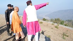 3 दिवसीय दौरे पर उत्तराखंड पहुंचे CM योगी, मंदिर में की पूजा अर्चना, रुद्राक्ष के पेड़ भी लगाए