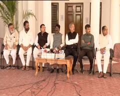 Maharashtra Politics: ठाकरेंच्या खासदारांचं एकीचं बळ, दिल्लीत वज्रमूठ दाखवली, मात्र पत्रकार परिषदेला 11 पैकी 8 खासदार उपस्थित!