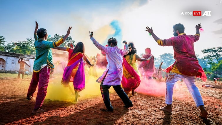 Holi 2025 Date: Know When Will Rangwali Holi Be Celebrated And When Is Holika Dahan