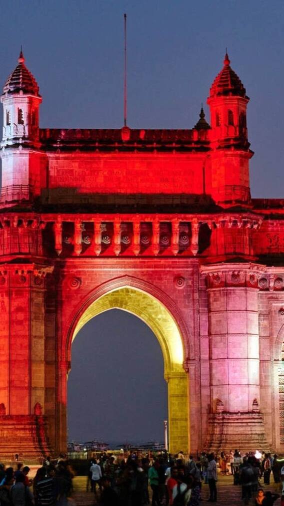 मुंबई में हैं और वैलेंटाइन डे को बनाना है खास? पार्टनर के साथ इन रोमांटिक जगहों पर बिताएं यादगार पल
