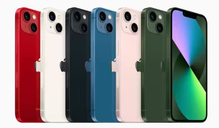 Apple iPhone 13: Apple iPhone ਦੇਸ਼ ਭਰ ਵਿੱਚ ਬਹੁਤ ਪਸੰਦ ਕੀਤਾ ਜਾਂਦਾ ਹੈ। ਇਹ ਫ਼ੋਨ ਇੱਕ ਸਟੇਟਸ ਸਿੰਬਲ ਹੋ ਗਿਆ ਹੈ। ਹਾਲਾਂਕਿ, ਇਸ ਦੀ ਕੀਮਤ ਜ਼ਿਆਦਾ ਹੋਣ ਕਰਕੇ ਕਈ ਵਾਰ ਲੋਕ ਇਸ ਨੂੰ ਖਰੀਦ ਨਹੀਂ ਪਾਉਂਦੇ ਹਨ।