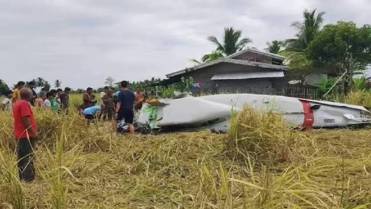 4 Killed As US Military-Contracted Plane Crashes In Southern Philippines அமெரிக்க ராணுவ விமானம் வயலில் விழுந்து நொறுங்கி விபத்து – 4 பேர் பலி!