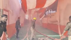 IN Pics: महाकुंभ सेक्टर 18 में लगी भीषण आग, दूर-दूर तक दिखा काला धुआं, देखें- भयावह तस्वीरें