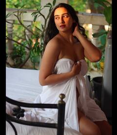 Megha Shukla Photo: મેઘા શુક્લાના હોટ ફોટોશૂટે ઠંડીમાં વધાર્યો તાપમાનનો પારો