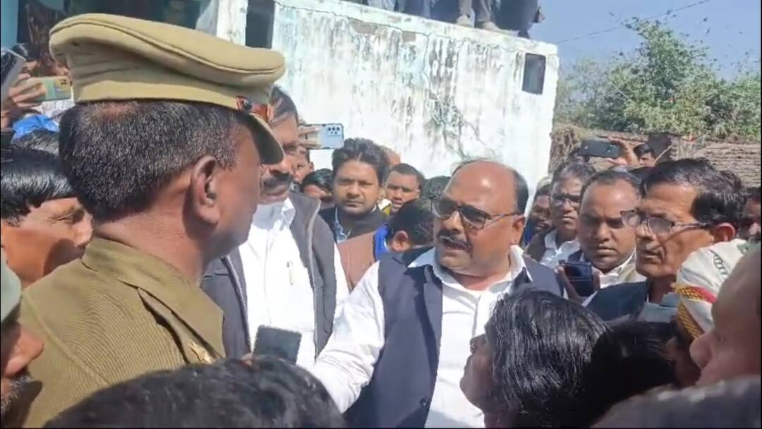 'दलित, पिछड़ों और अल्पसंख्यकों पर यूपी में ज्यादा हो रहे अत्याचार'- BSP प्रदेश अध्यक्ष विश्वनाथ पाल BSP leader Vishwanath Pal says Dalits backward classes minorities are facing more atrocities in UP ann 'दलित, पिछड़ों और अल्पसंख्यकों पर यूपी में ज्यादा हो रहे अत्याचार'- BSP प्रदेश अध्यक्ष विश्वनाथ पाल