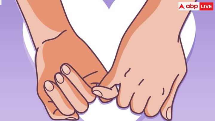 वैलेंटाइन डे स्पेशल: प्यार का जश्न मनाने का समय आ गया है. इस वैलेंटाइन वीक पर अपने पार्टनर और प्रियजनों के साथ प्यार और रोमांस की दुनिया में गोते लगाएं और हर दिन को खास बनाएं. उपहार देने के आइडिया, संदेश, शुभकामनाएँ जानें और उन्हें बताएं कि वे आपके लिए कितने मायने रखते हैं.