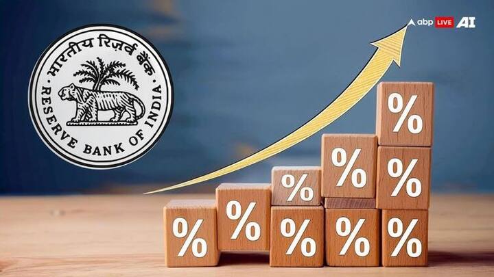 आरबीआयचे गव्हर्नर झाल्यानंतर संजय मल्होत्रा यांनी पतधोरण विषयक समितीत मोठे बदल केले आहेत. सध्या पतधोरण समितीत 6 सदस्य आहेत.