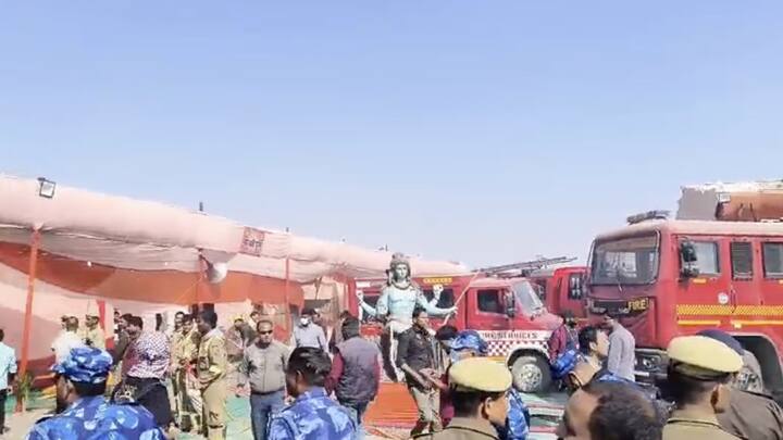 इस घटना में फायर ब्रिगेड की टीम की तत्काल एक्शन लिया और ज्यादा नुक़सान होने से बचा लिया. ये काफी बड़ा कैंप है.