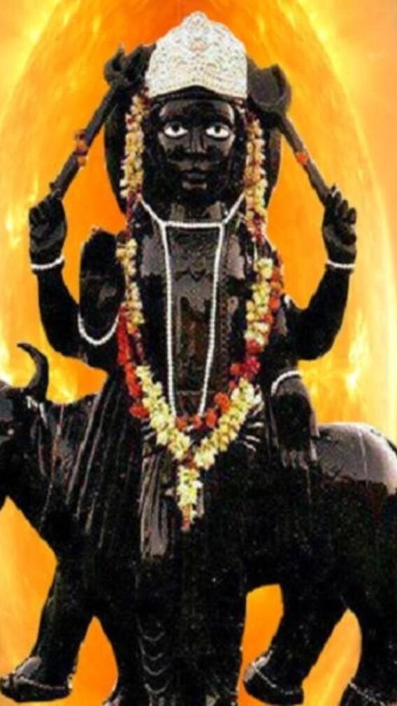 হোলির আগেই ৩ রাশিতে লক্ষ্মীযোগ, গোল্ডেন টাইম শুরু কোন কোন জাতকদের?