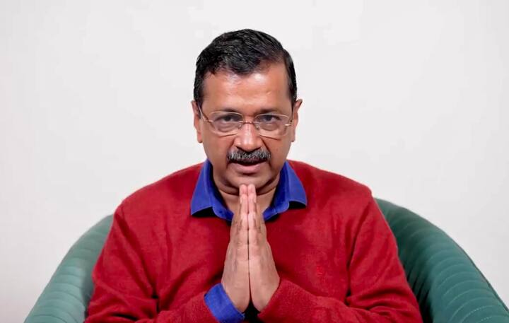 दिल्ली बीजेपी के अध्यक्ष वीरेंद्र सचदेवा ने कहा कि दिल्ली में चुनाव से पहले केजरीवाल ने कहा था कि जनता तय करेगी कि वह भ्रष्ट हैं या नहीं. अब चुनाव नतीजों ने साफ कर दिया कि जनता ने उन्हें भ्रष्ट मान लिया. तीनों बड़े नेता चुनाव हार गए. ‘आप’ का वोट बैंक भी खिसक गया. जनता ने उन नेताओं को नकार दिया, जिन पर भ्रष्टाचार के गंभीर आरोप लगे थे.