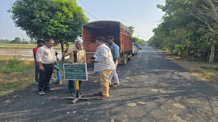 Thanjavur High Level Bridge Worth Rs 2 Crore Kulamangalam Engineer Inspected Site TNN Thanjavur: தஞ்சையில் விரைவில் புதிய பாலம்.. இது பயன்பாட்டுக்கு வந்தால் யாருக்கெல்லாம் பயன் தெரியுமா..?