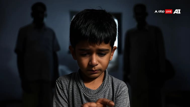 Azamgarh News Barabanki conversion of child Police Registered case ann आजमगढ़ के बच्चे का बाराबंकी में धर्मांतरण, कराया खतना, पढ़वाई नमाज, केस दर्ज