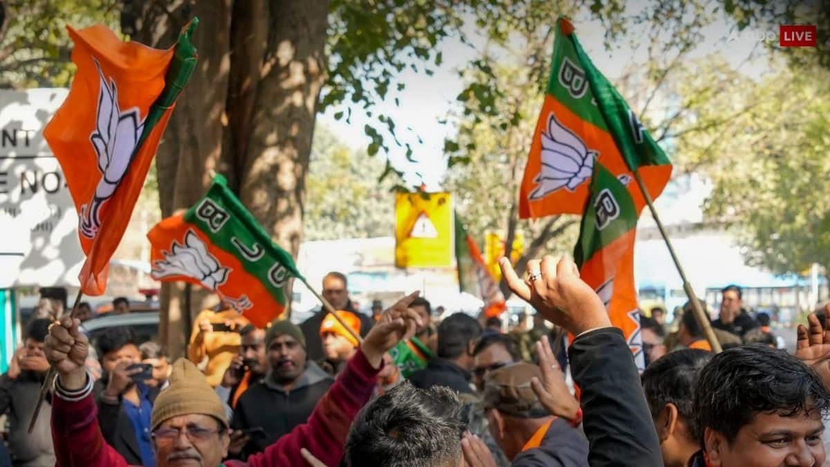 Election Results 2025: दिल्ली और मिल्कीपुर में बीजेपी की लहर, इरोड में किसने मारी बाजी? 46 उम्मीदवार थे मैदान में