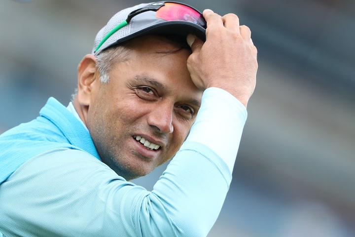 The record of the most catches in the Test is recorded in the name of Rahul Dravid. Dravid took a total of 210 catches in his Test career. Now it will be interesting to see whether Smith can break Dravid's record in his career or not.